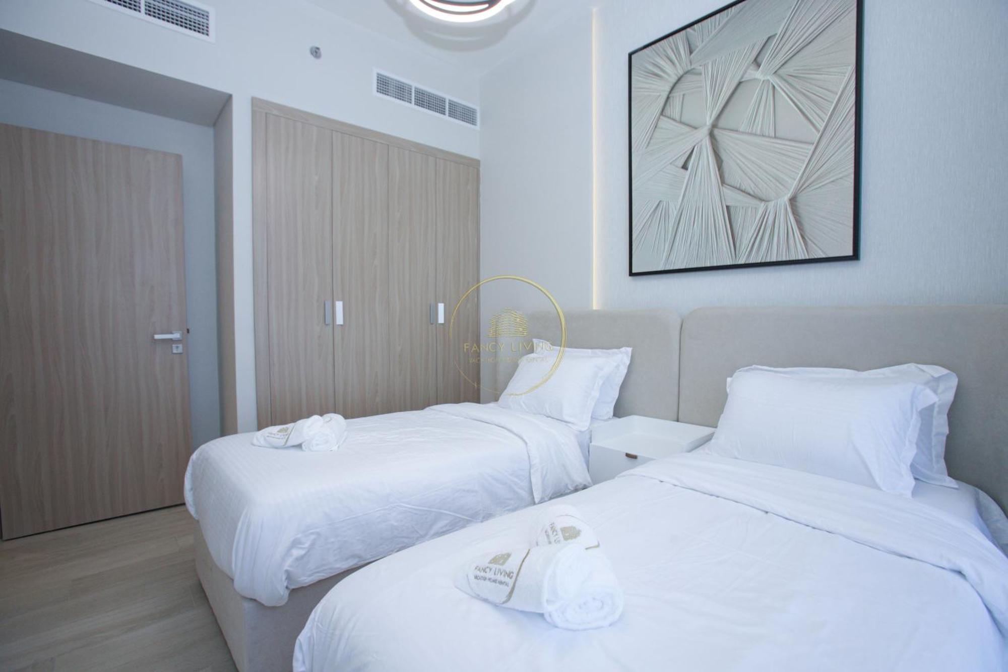 Standard 2Bhk Located In Azizi Riviera 46 迪拜 外观 照片